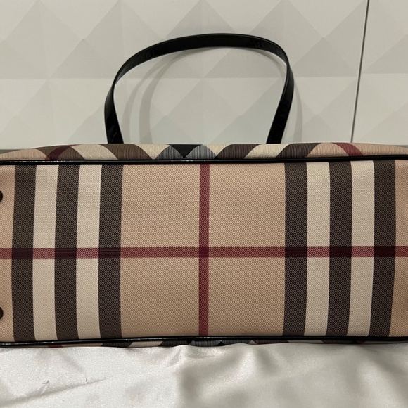 Burberry Tote, Wallet, Travel Pouch - Picture 3 of 16
